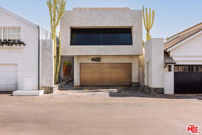 Building Photo - 23614 Malibu Colony Rd