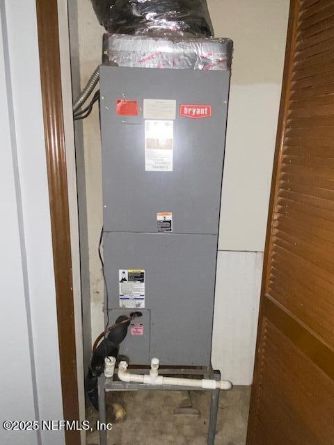 Building Photo - 5542 Bennington Dr