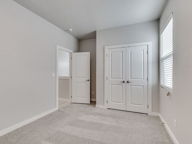Building Photo - Beautiful New Construction Home in Edmond/...
