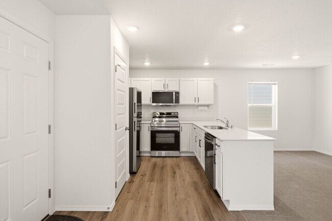 Building Photo - Beautiful 4 bedroom home in Liberty Lake! Move in Ready!