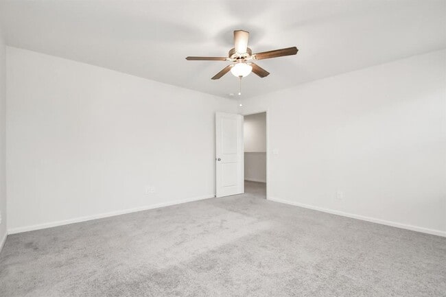 Building Photo - 7814 Hightree Dr