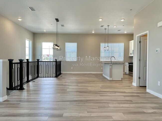 Building Photo - 1580 W 68th Ave
