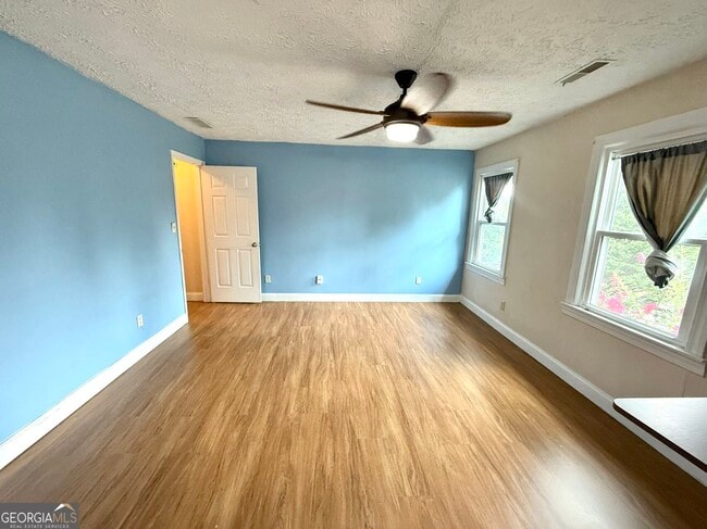 Building Photo - 1220 Kennesaw Trace Ct