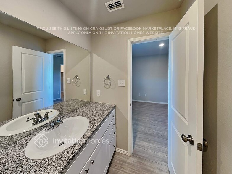 Building Photo - 5513 Verdugos Pl