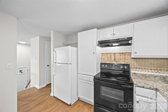 Building Photo - 10715 Derry Dr