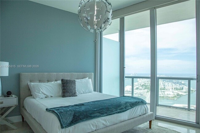 Building Photo - 888 Biscayne Blvd