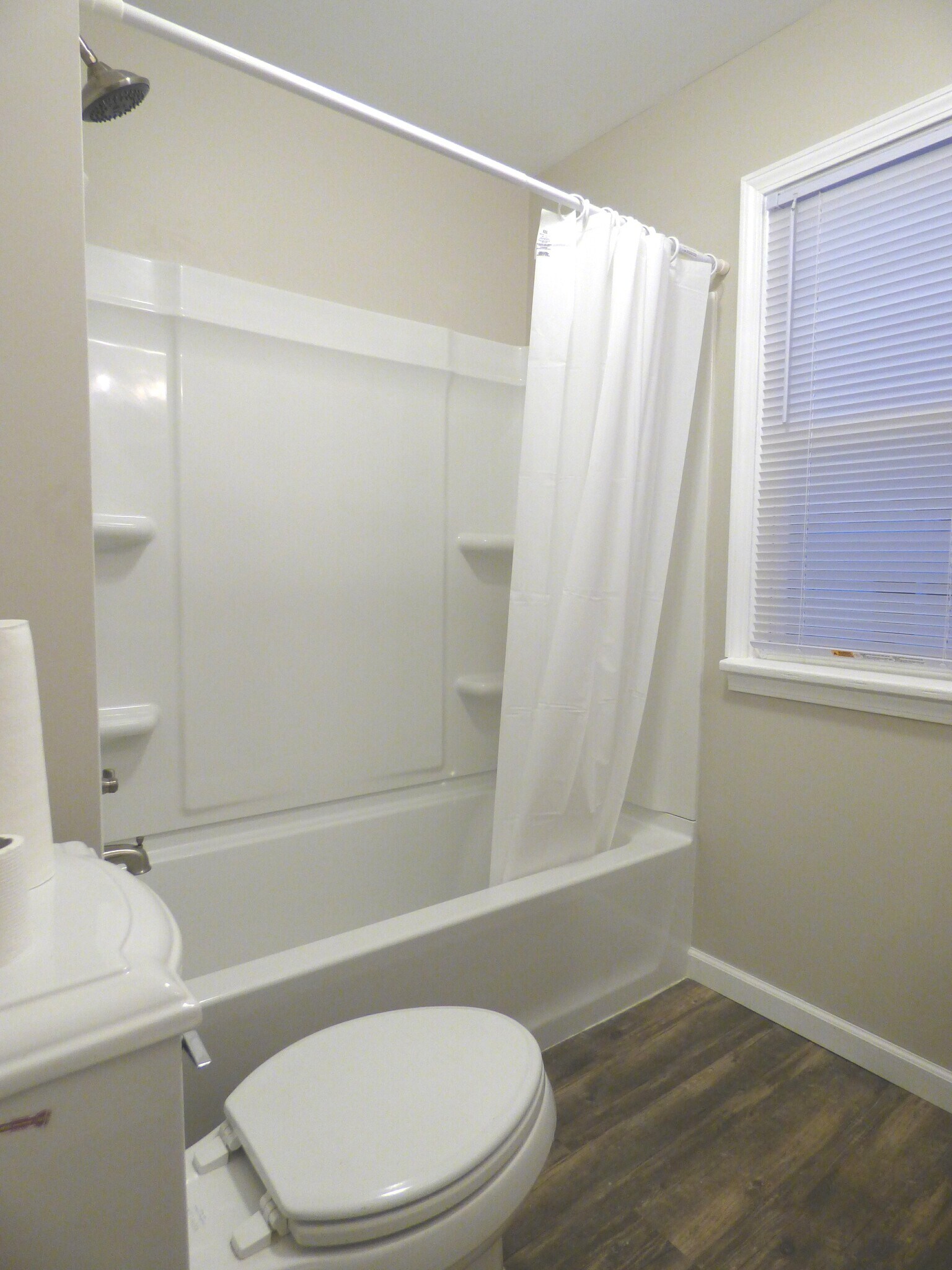 Main Floor Bathroom (2nd view) - 1510 13th Ave E