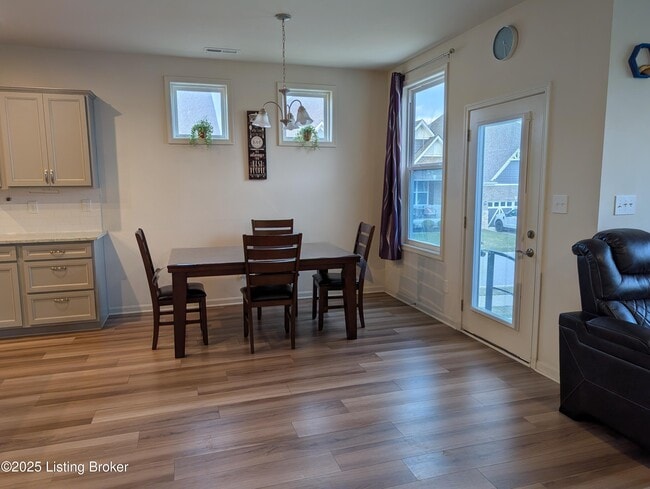 Building Photo - 2861 Hamilton Springs Dr