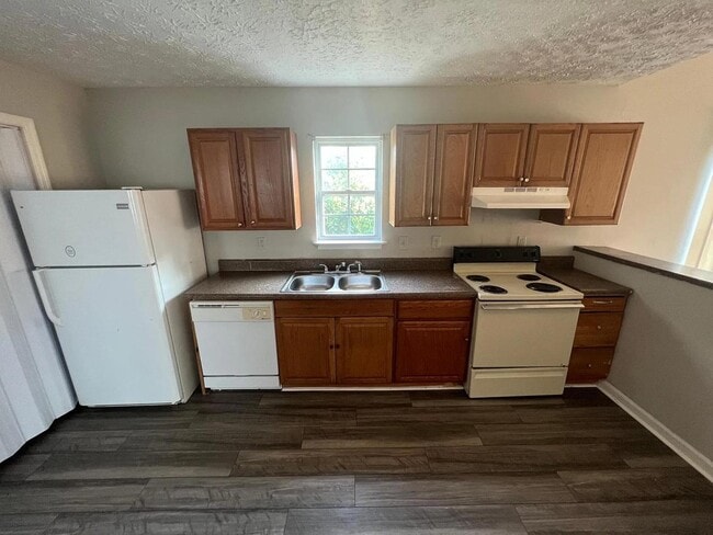 Building Photo - 1622 25th Ave N