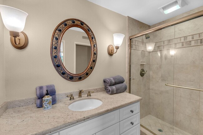 Building Photo - 31 Stanford Dr