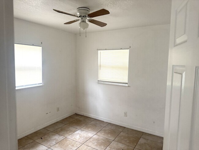 Building Photo - 4435 Perch St