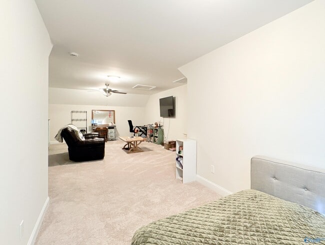 Building Photo - 3108 Henry Rd SE