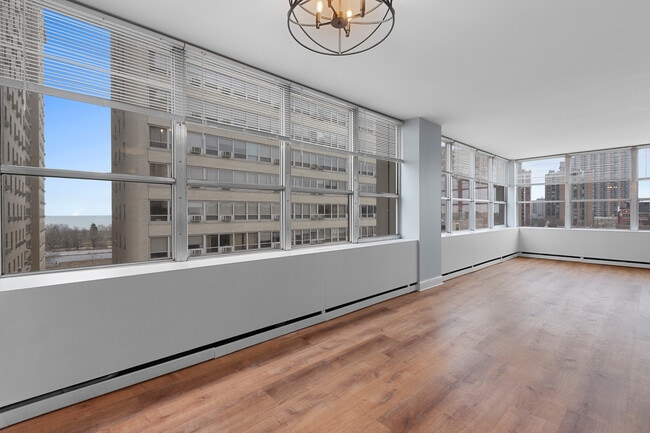 Building Photo - 655 W Irving Park Rd