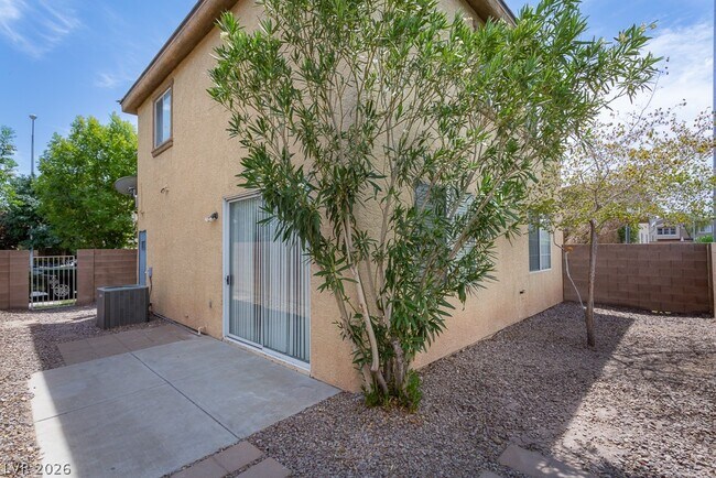 Building Photo - 1236 La Ballena Trail
