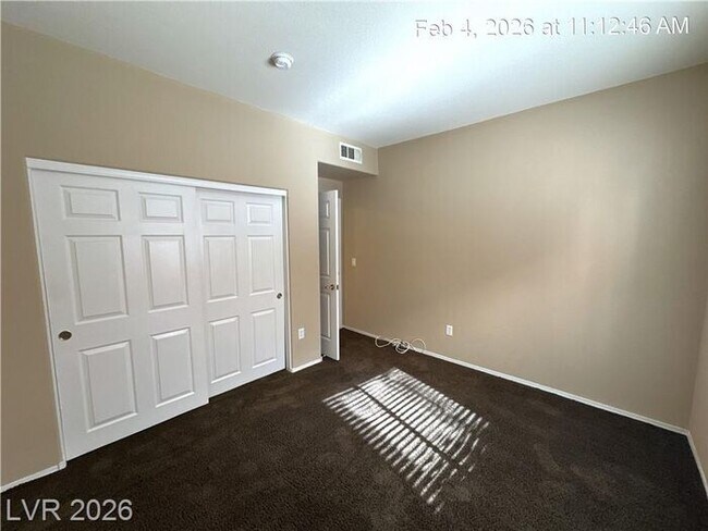 Building Photo - 1ST FLOOR UNIT IN POPULAR SILVERADO RANCH COMMUNITY!