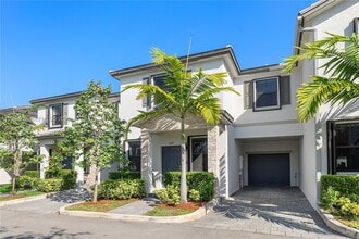 Building Photo - 1541 SW 28th St