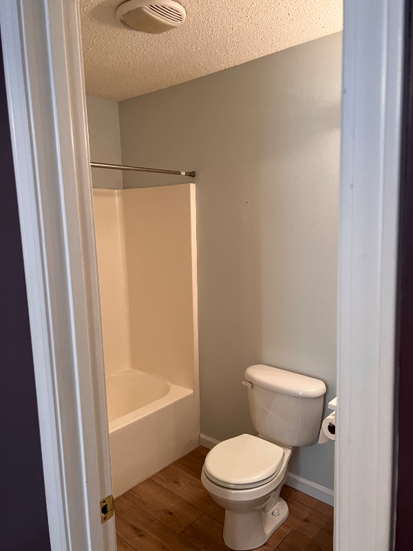 Building Photo - 44 Tulip Grove Cir