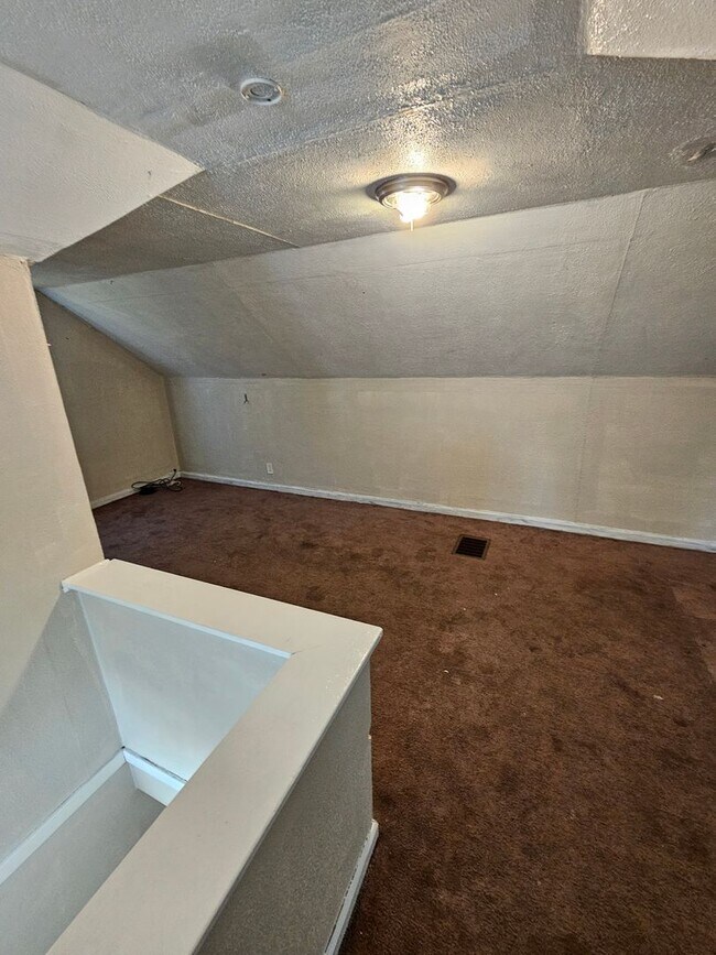Building Photo - 4239 Asbury Dr