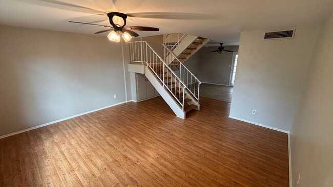 Building Photo - 1726 E Baker Dr