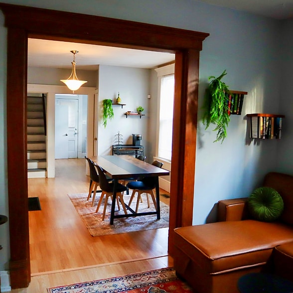 Building Photo - 796 Ebner St