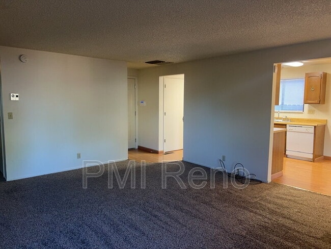 Building Photo - 3358 Candelaria Dr