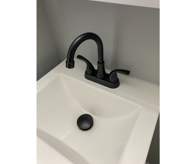 Building Photo - 2933 Presstman St