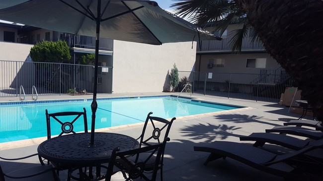 Building Photo - 12130 Old River School Rd