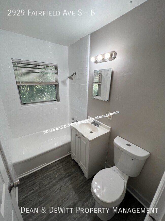 Building Photo - 2929 Fairfield Ave S