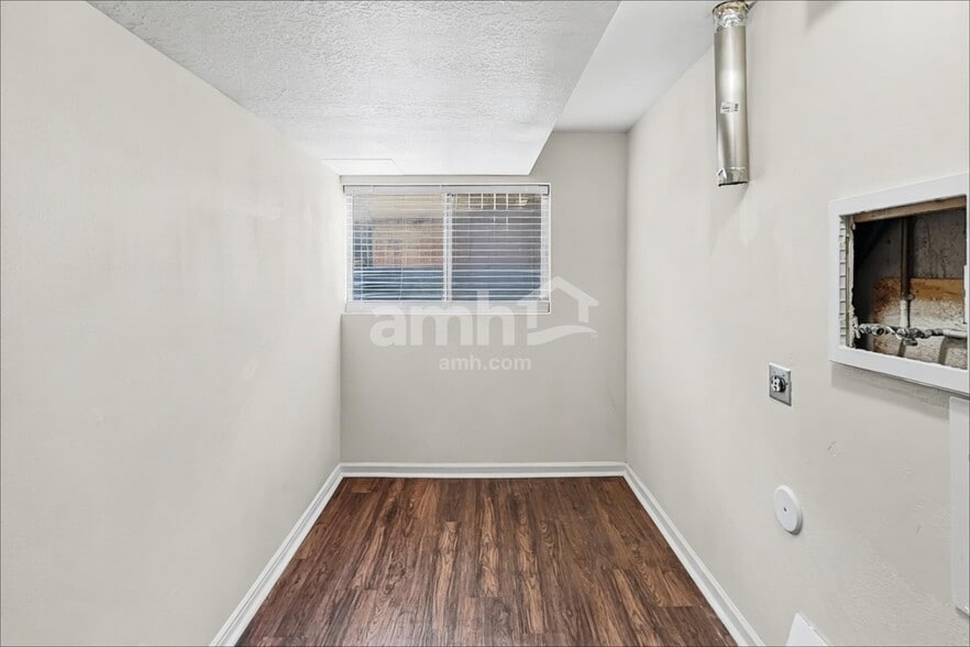Building Photo - 5544 Lopalena Cir