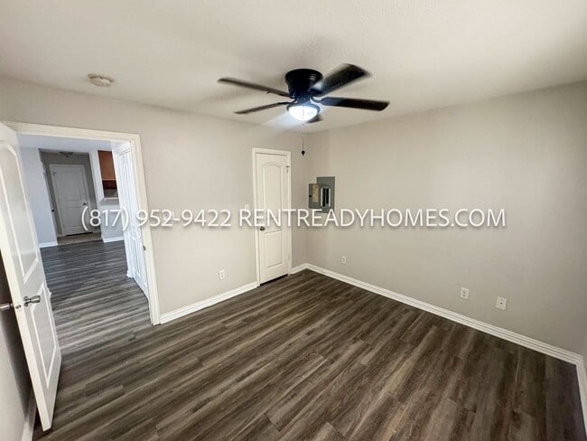 Building Photo - 8110 Skillman St