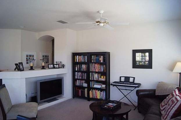 Building Photo - 1205 Albrighton Dr