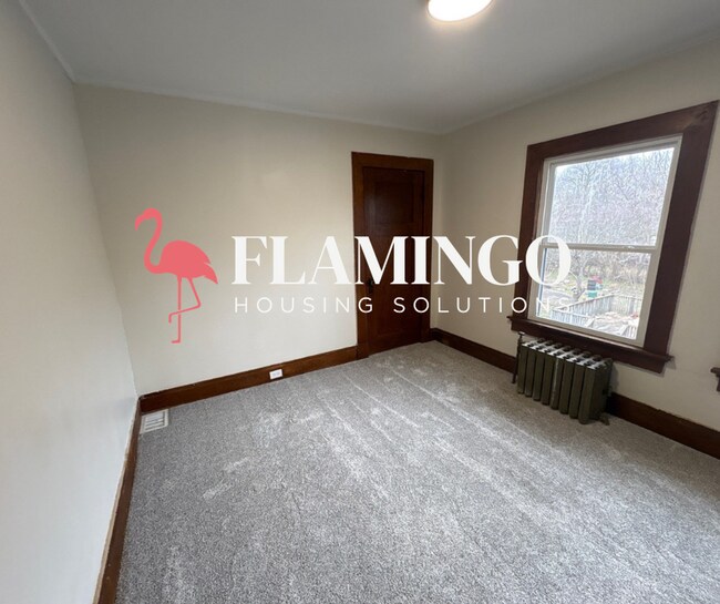 Building Photo - 2715 N Main St