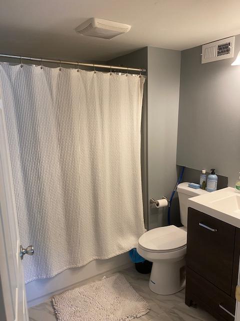 Building Photo - 513 56th St