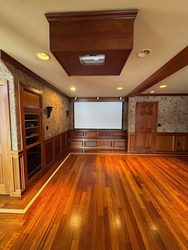 Building Photo - HUGE Custom-Designed Dream Home bordering Indian Meadows Preserve!