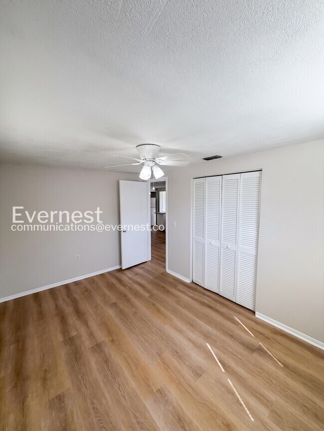 Building Photo - Cozy 2 Bed, 1 Bath Home with Patio and Garage | Pet Friendly | Available Now!