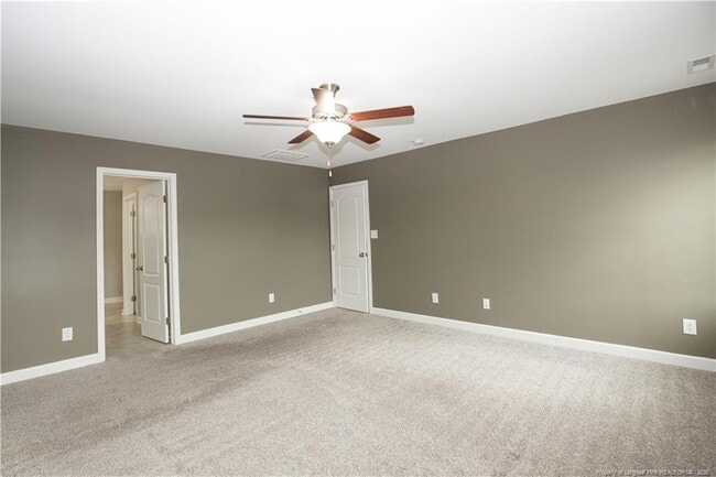 Building Photo - 5709 Pondhaven Dr