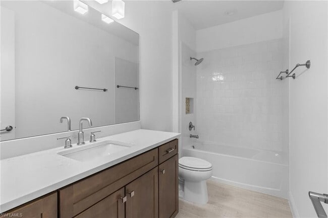 Building Photo - 4580 Skysail Dr