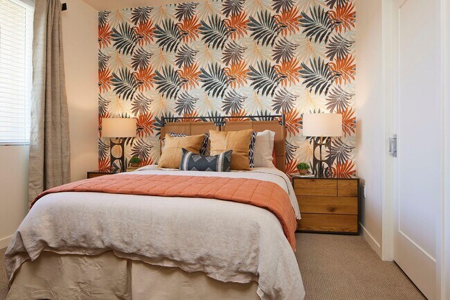 Building Photo - 74300 Country Club Dr