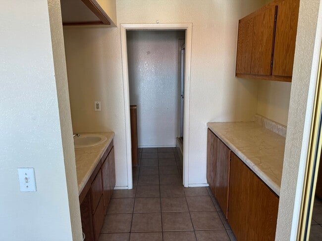 Building Photo - Visa Del Valle Townhome with Community Poo...