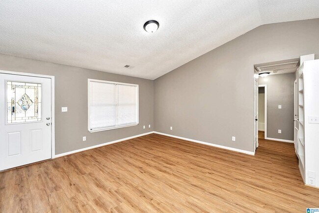 Building Photo - 3719 Gray Oaks Dr