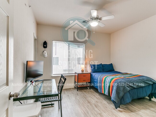Building Photo - HALF OFF 1ST MONTHS RENT MOVE - IN SPECIAL...