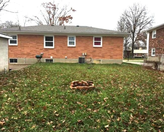 Building Photo - 3412 Winnland Dr