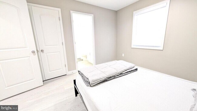 Building Photo - 2253 Papermill Rd