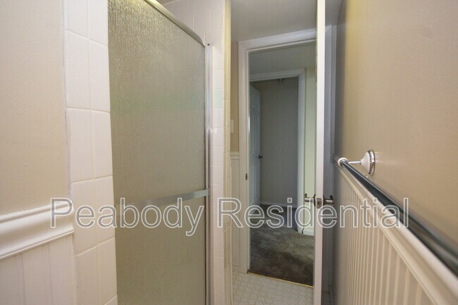 Building Photo - 8504 Wagon Wheel Rd