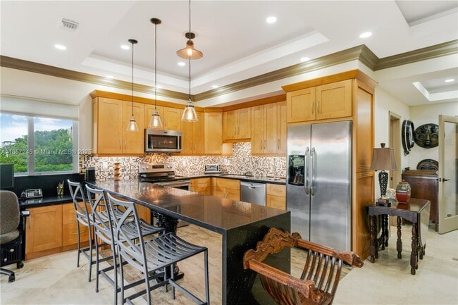 Building Photo - 6100 Paradise Point Dr