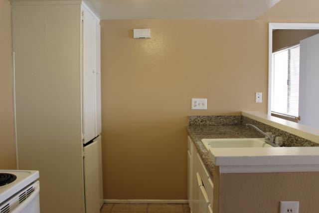 Building Photo - Available now! The Perfect Start Quaint & ...