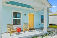 Building Photo - 300 Rustic Oak Ln
