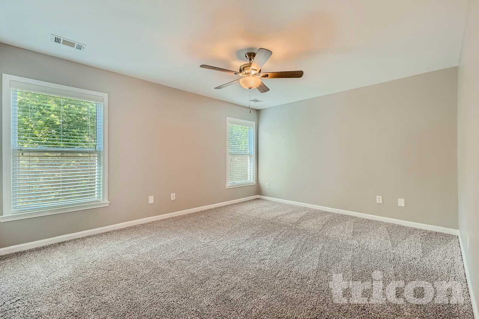 Building Photo - 3605 Long Lake Dr