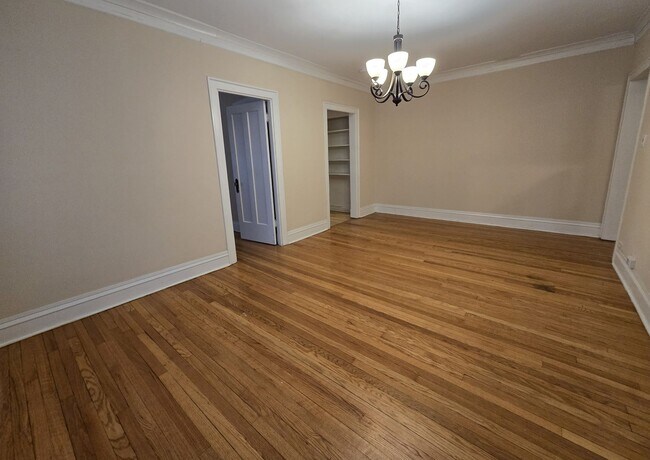 Building Photo - 4021 N Mozart St