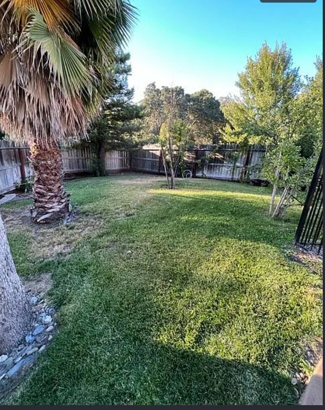 Building Photo - 5500 Granite Falls Way